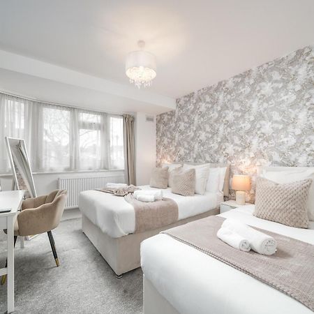 Lux 3Bed Near Wembley With Parking By Oceana Group - Sleeps 8 Lejlighed Harrow Eksteriør billede