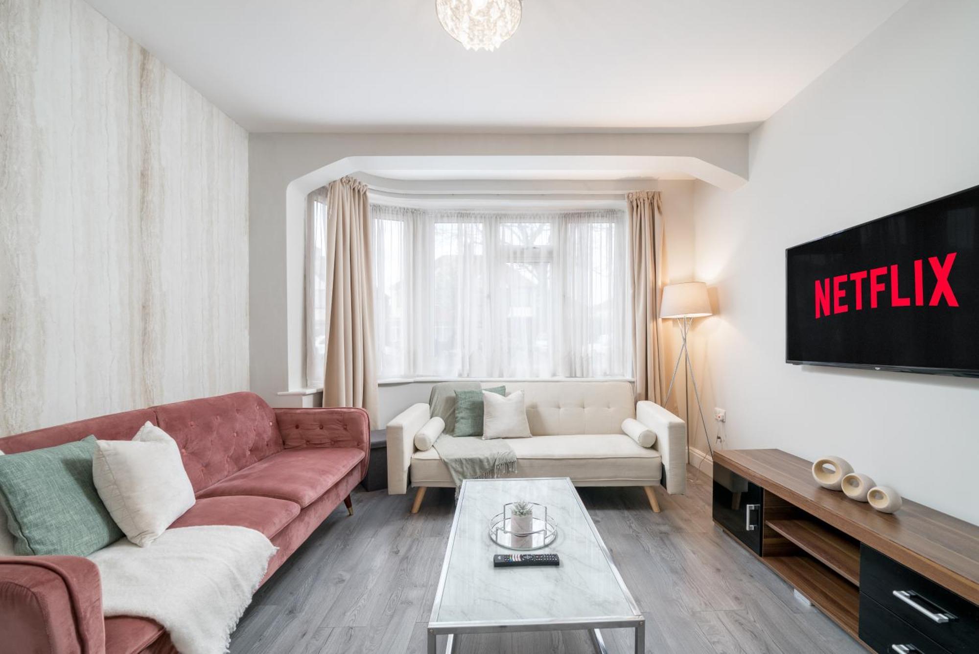 Lux 3Bed Near Wembley With Parking By Oceana Group - Sleeps 8 Lejlighed Harrow Eksteriør billede