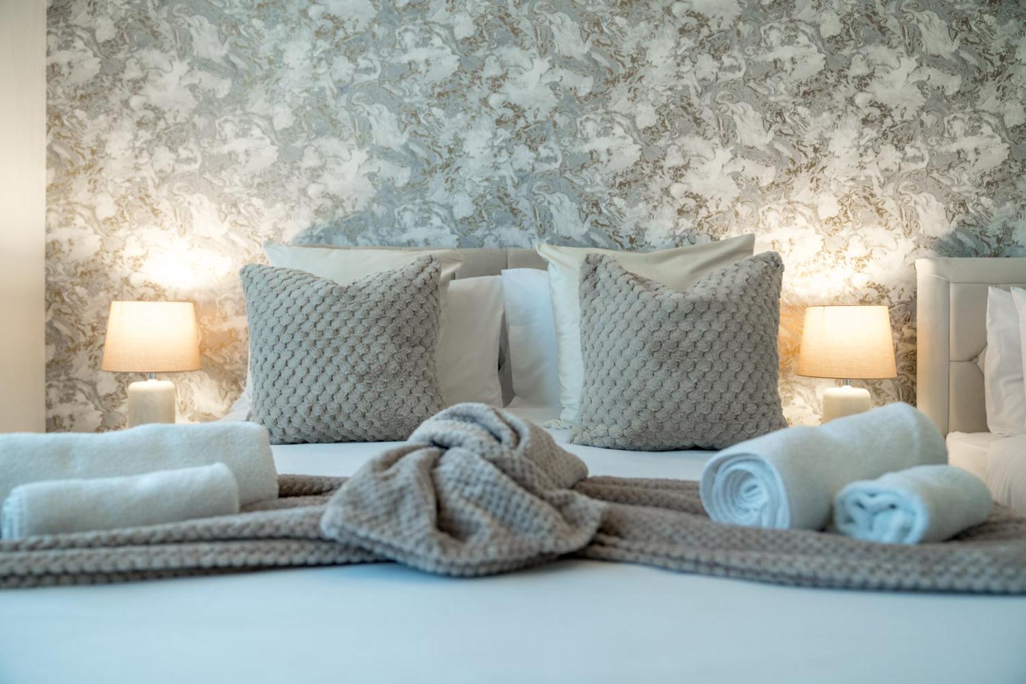 Lux 3Bed Near Wembley With Parking By Oceana Group - Sleeps 8 Lejlighed Harrow Eksteriør billede