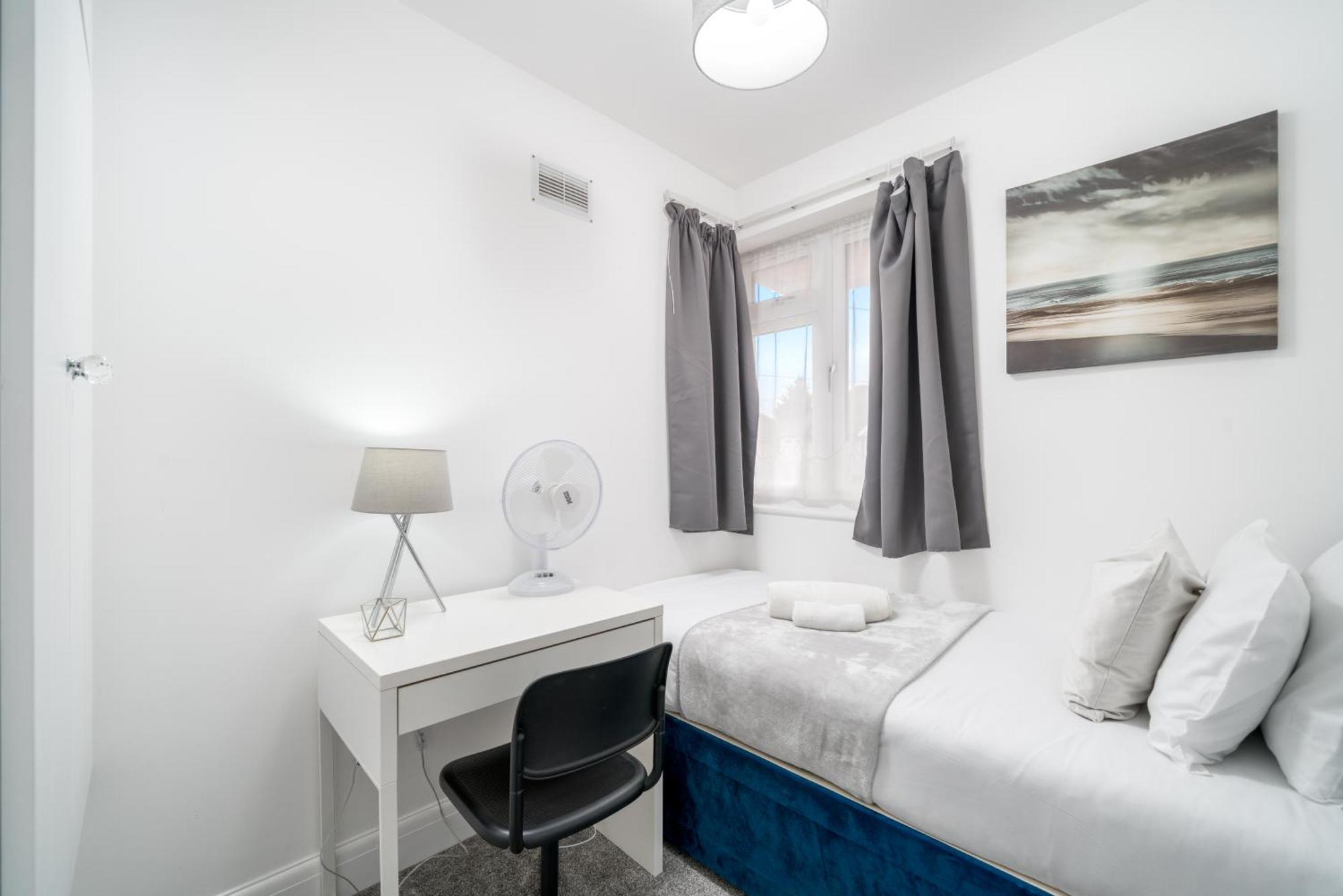 Lux 3Bed Near Wembley With Parking By Oceana Group - Sleeps 8 Lejlighed Harrow Eksteriør billede